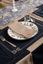 Dramatic Table Linen (Pack of 14 Pieces | 6 Seater)